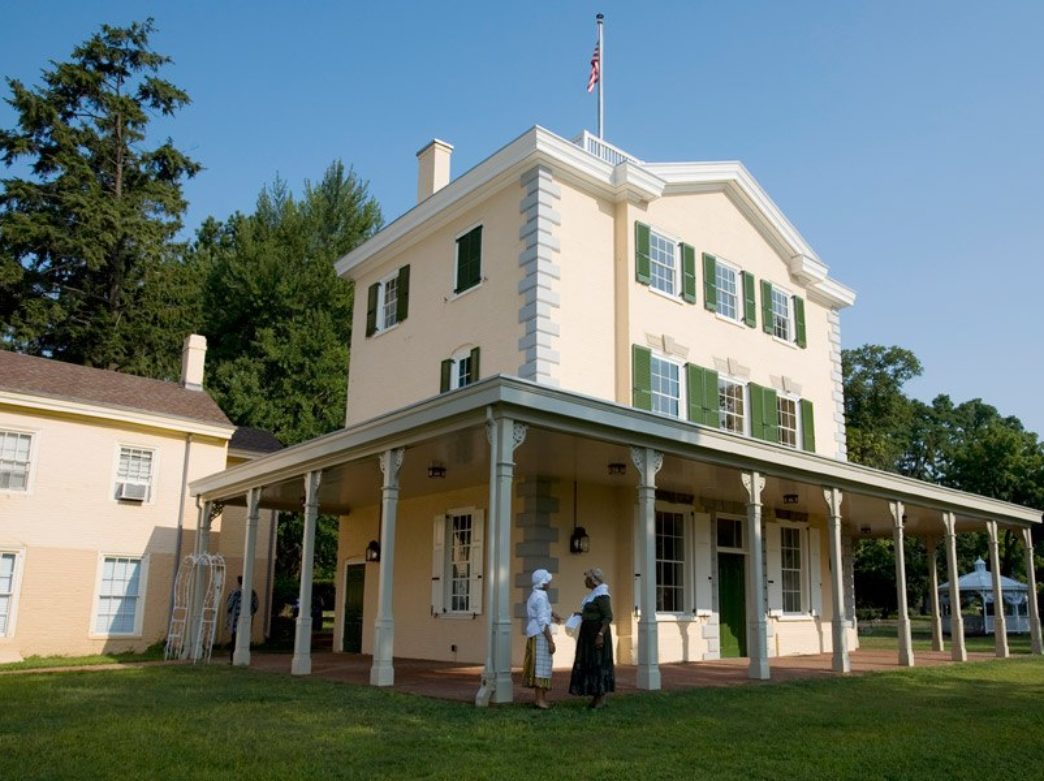 Frederick J. Smith House - Zion Star